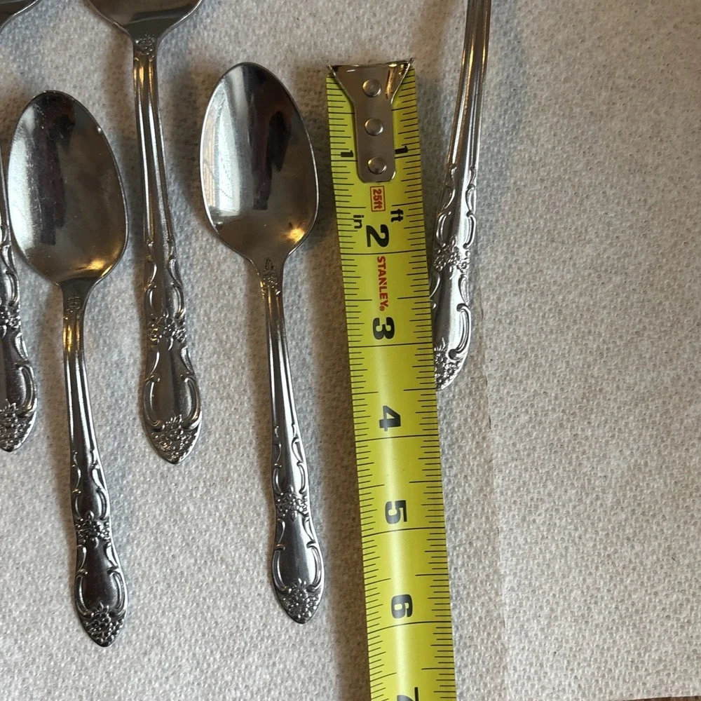 ONEIDA ROSEWOOD STAINLESS FLATWARE FLORAL SCROLLS TABLESPOONS, TEASPOONS, FORKS